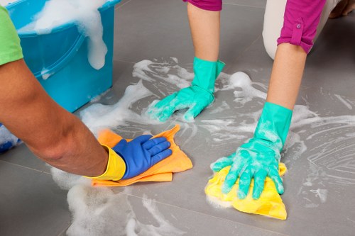 Professional rug cleaning service in E1 for local homes and flats