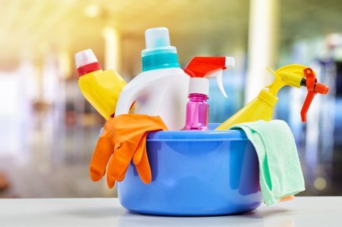 Training and PPE used by cleaners in E1