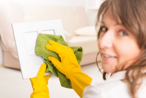 Regular office cleaning for shared and private offices in E1